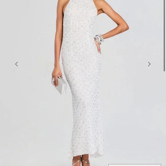Elegant White Sleeveless Gown